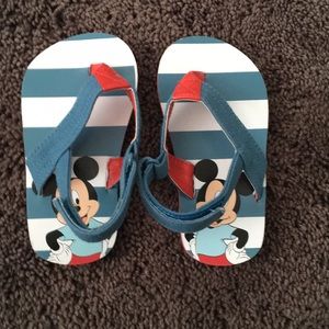 Mickey sandals infant/toddler 6C